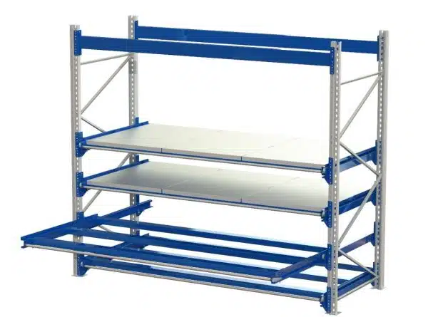 Wide upright mounted pull out unit in pallet rack